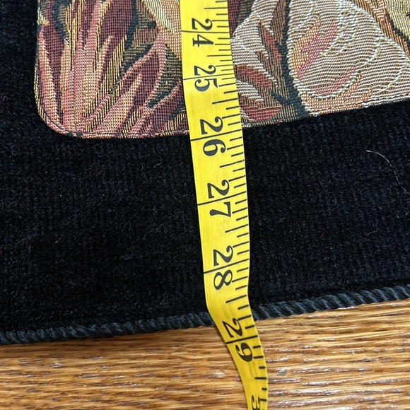 Indigo Moon vintage jacket. Size 1X. Red, black, gold tapes/chenille pattern. - Picture 13 of 13